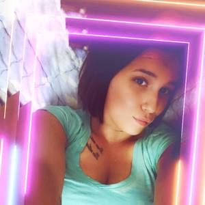 Meet your Posher, Selena